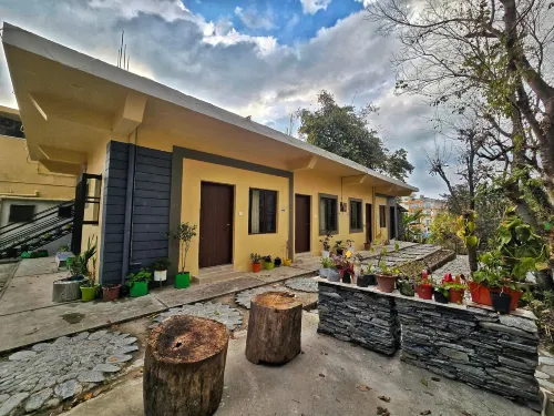 Dhauladhar Inn