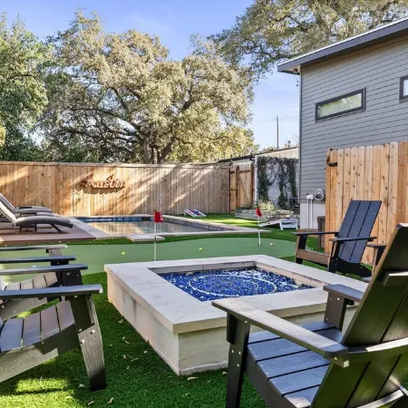 SocoVilla: Downtown/Pool/Golf Green/FirePit/18 Beds