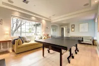 Spacious Arcadia Bright and Cheery House