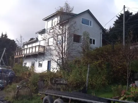 Spring Sale! March and April Savings. Visit our cozy, ocean-view home