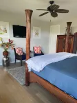 HOME & GUEST HOUSE FOR PRICE OF 1 POIPU BEACH ESTATES 5 BR/ 5 BA  WALK TO BEACH Hotel in zona Salt Pond Beach Park