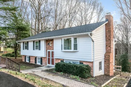 Serene Cave in Stafford, Va