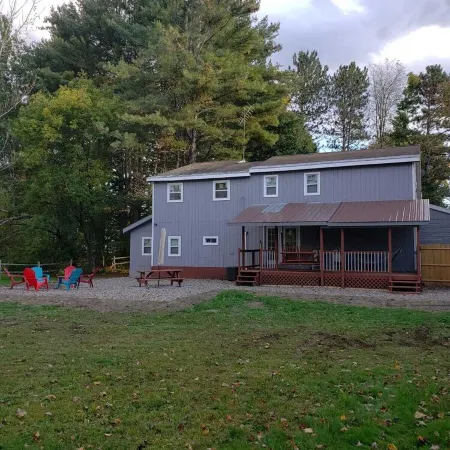 home away from home close to lake and marina