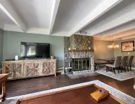 Spacious 3 level townhouse just minutes from the base of Stratton Mountain!