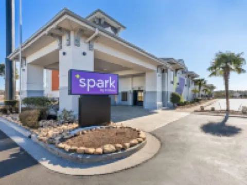 Spark by Hilton Calhoun Hotels in Calhoun