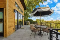 Lux! Best Views in Boise! Sauna, Hot Tub, City & Mountain Views! 4 Br, Sleeps 10