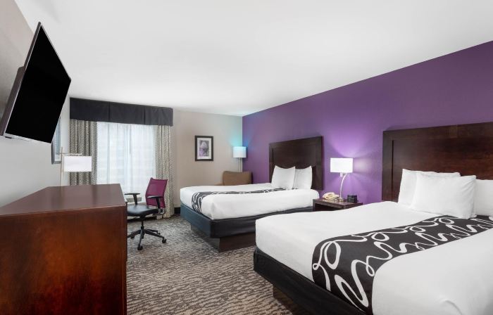 La Quinta Inn & Suites by Wyndham Huntsville Airport Madison