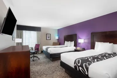 La Quinta Inn & Suites by Wyndham Huntsville Airport Madison Hotels in 