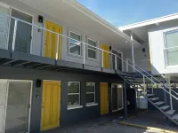 Second floor Apt D 1 mile from waterfront and downtown. Just 2 miles from beach!