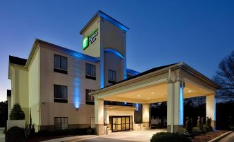 Holiday Inn Express & Suites Albemarle