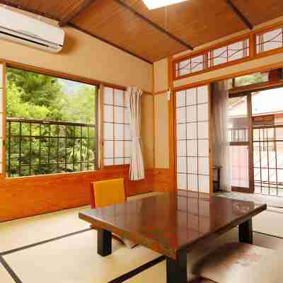 山荘 なぎさ Rooms