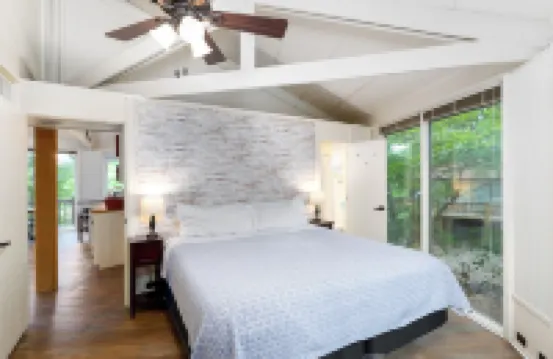 Treetop Village #14.  Pet-Friendly; Pool & Slips Steps Away; Sleeps 10