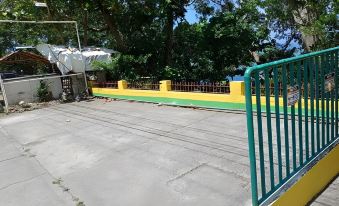 Meaco Hotel - Anilao - Housity