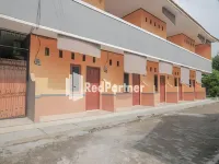 Pondok Damai Guest House Syariah Mitra RedDoorz Hôtels à : Kedawung