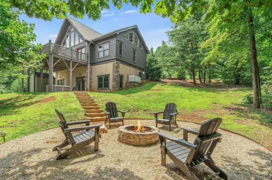 Tatanka at Lake Lure Rumbling Bald Hot Tub Fire Pit