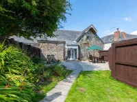 Beautiful, Romantic  Cottage in Rural Setting with Country Club Membership. Hotels in Saltash