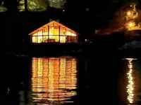The Lake House - private house on Lake Erie - 10 min from downtown Hotels in Lakewood