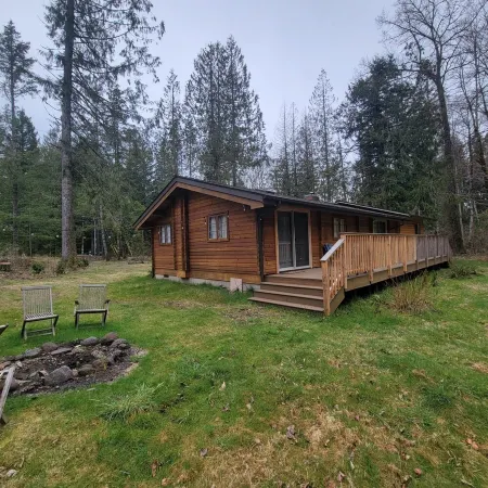 3-bedroom, 2 bath cabin in Mount Hood Village
