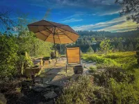 Garden Bodega on Sunset Ridge, Near Downtown, Hot tub, all with Panoramic View