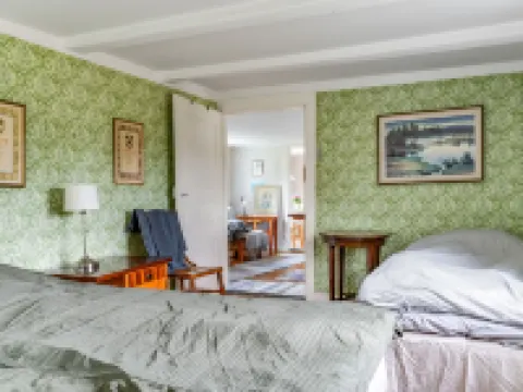 Blistorp Hotels in Bromolla