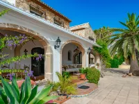 Tara Hotels near Platja del Portixol