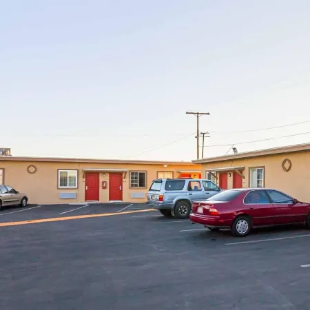 Motel 6 Hesperia, CA - East