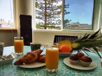 Spacious and bright apartment next to the beach