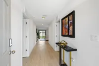 spacious 4-bedroom WITH KING BED