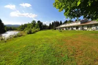 Sun & Ski Inn and Suites Hotels in Lamoille County