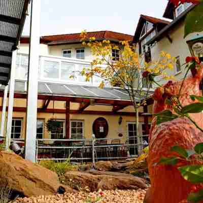 Zum Ochsen Hotel Exterior