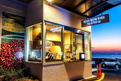 カフェ ホテル ホワイトハウスの写真