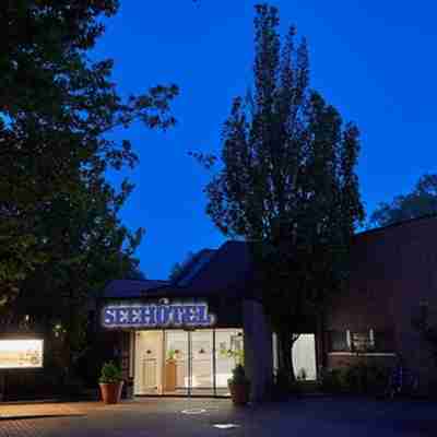 Seehotel am Tankumsee Hotel Exterior