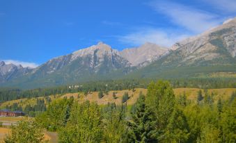 Sunset Resorts Canmore and Spa