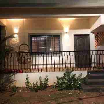 Raikar Guest House Rooms