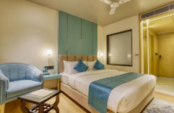 ザ ヴィンセント イン タージ・マホール・パレス周辺のホテル