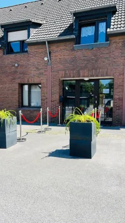 Rheinländer Seehotel Отели в г. Леверкузен