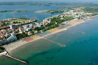 Flat with Big Terrace in Grado