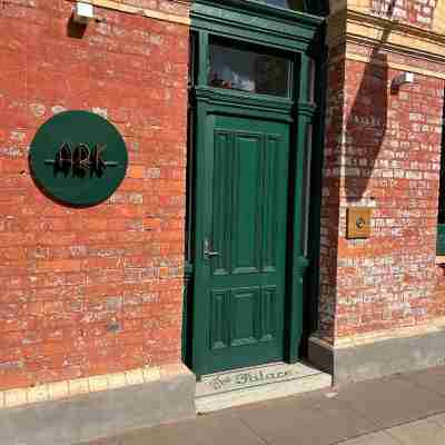 Ark Apartments Hotel Exterior