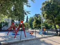 Bright and Cozy Apartment With Balcony in Kastel Luksic Hotels in Kastel Luksic