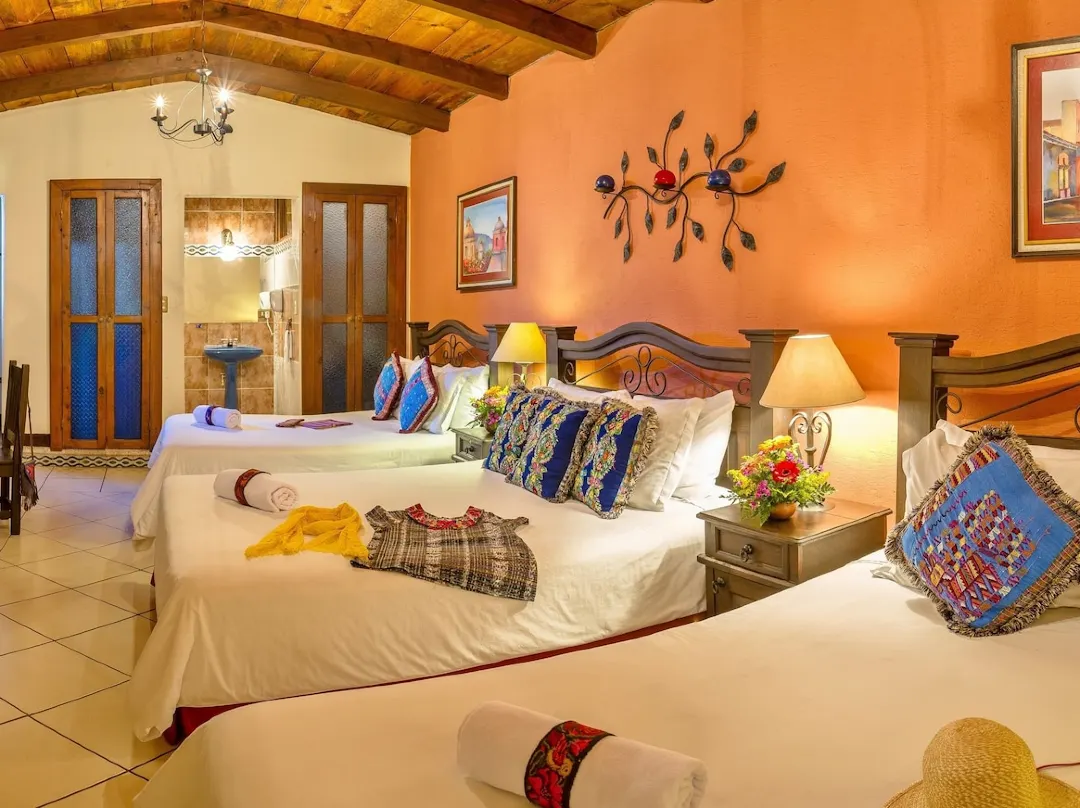 Hotel Casa Del Parque - Antigua Guatemala