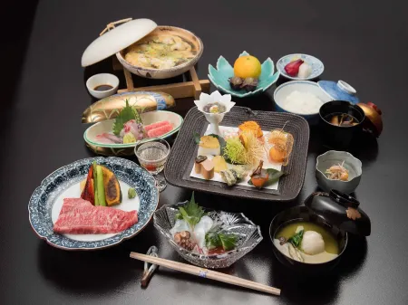 Yamatoya Besso Отели рядом с достопримечательностью «Bocchan Wind up Clock»