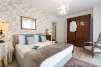Rivetto Suites Отели в г. Альба