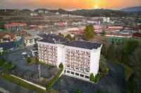 Park Tower Inn Hotels in Pigeon Forge