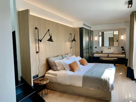 Niki Athens Hotel