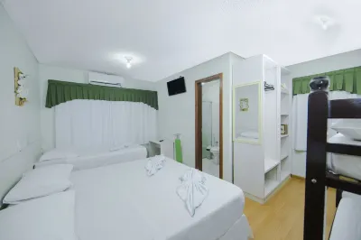Hotel e Pousada Caroline