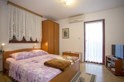 Apartment Kristina Hotel a 