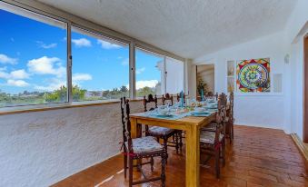 Villa Vale Verde 5 Bedroom Villa, 10 min walk to