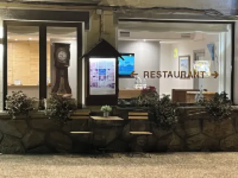Hotel Joan Canejan - Homestays