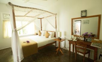 Thalpe Walawwa Heritage Villa with Private Beach Access