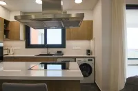 Phaedrus Living: Sea View Anna Residence 202